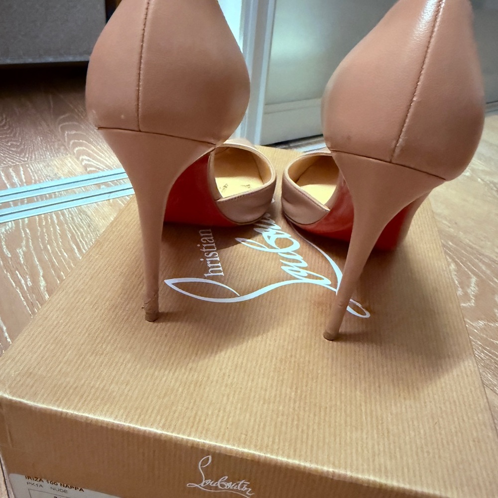 Christian Louboutin IRIZA 100mm NAPPA Women's Tan Pumps - Picture 3 of 7